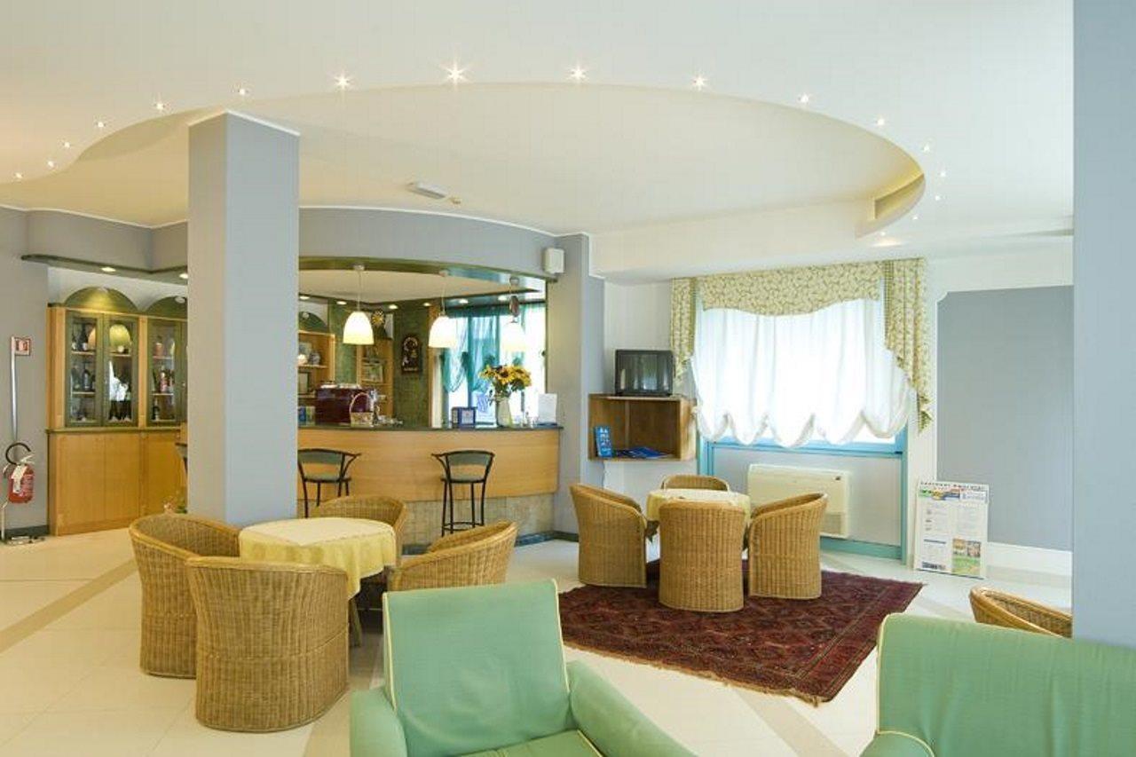 Hotel Bolivar 3*